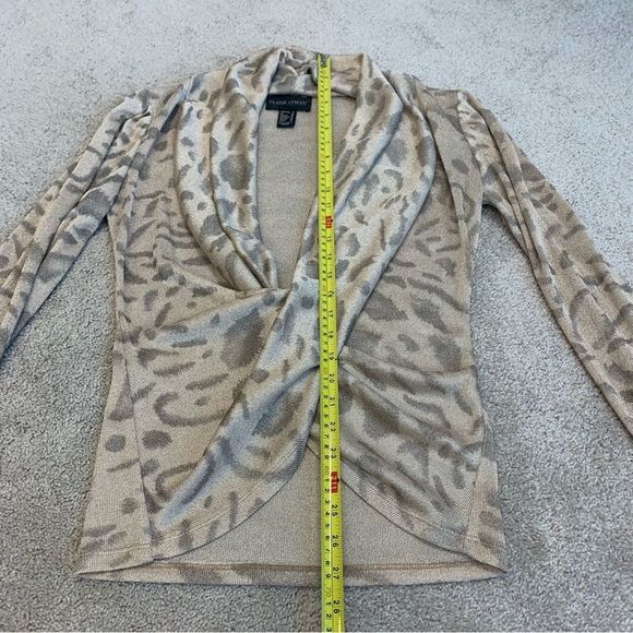 Stylish Tan Leopard Print Women's Sweater - Picture 8 of 10